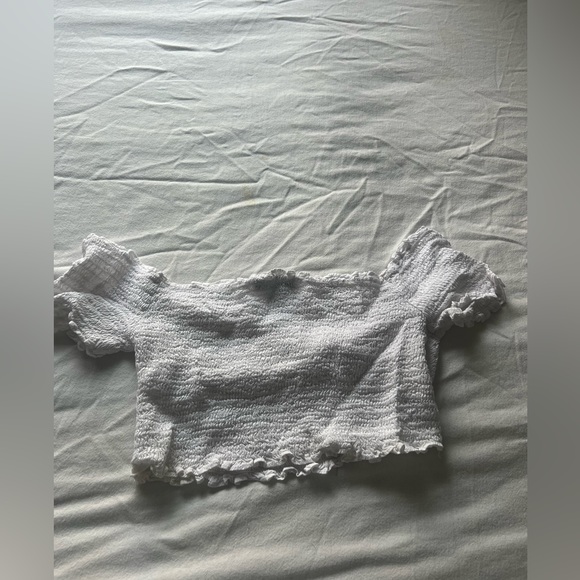 white crop ruffle off shoulder one size fits all top - Picture 2 of 4
